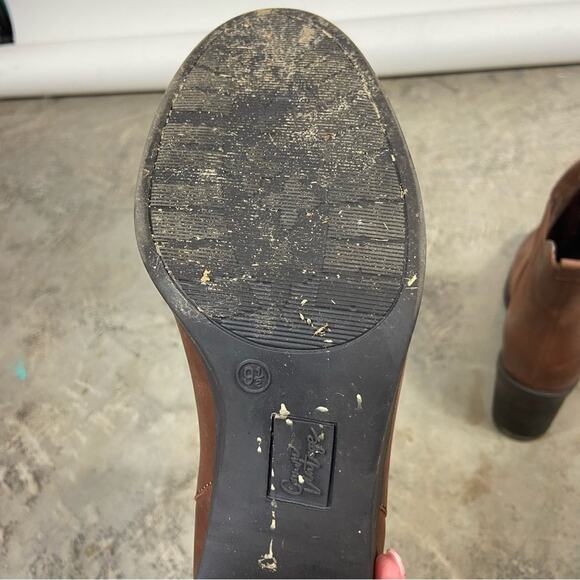 Crown Vintage Size 9.5 Chocolate Brown Genuine Leather Chunky Heel Ankle Booties - Picture 10 of 13